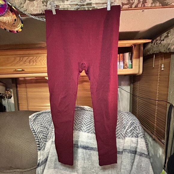 Faded Glory Burgundy Ribbed Leggings - L - 30" Waist, 24" Inseam - Picture 5 of 10